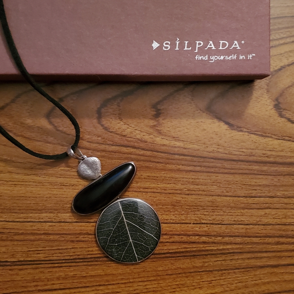 Retired Silpada 925 black ebony wood & resin necklace - Picture 2 of 8